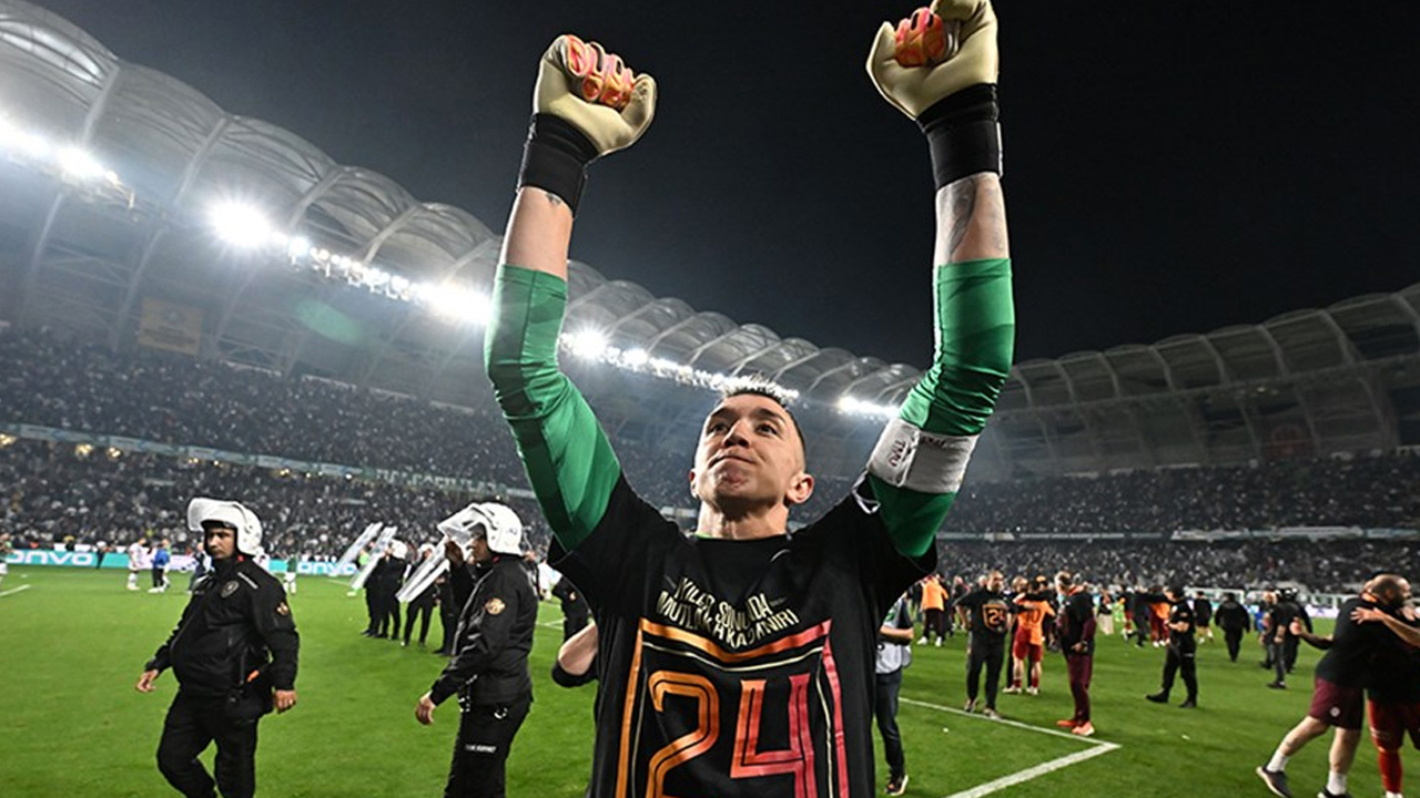 Opta süper lig en iyi ilk 11 Muslera