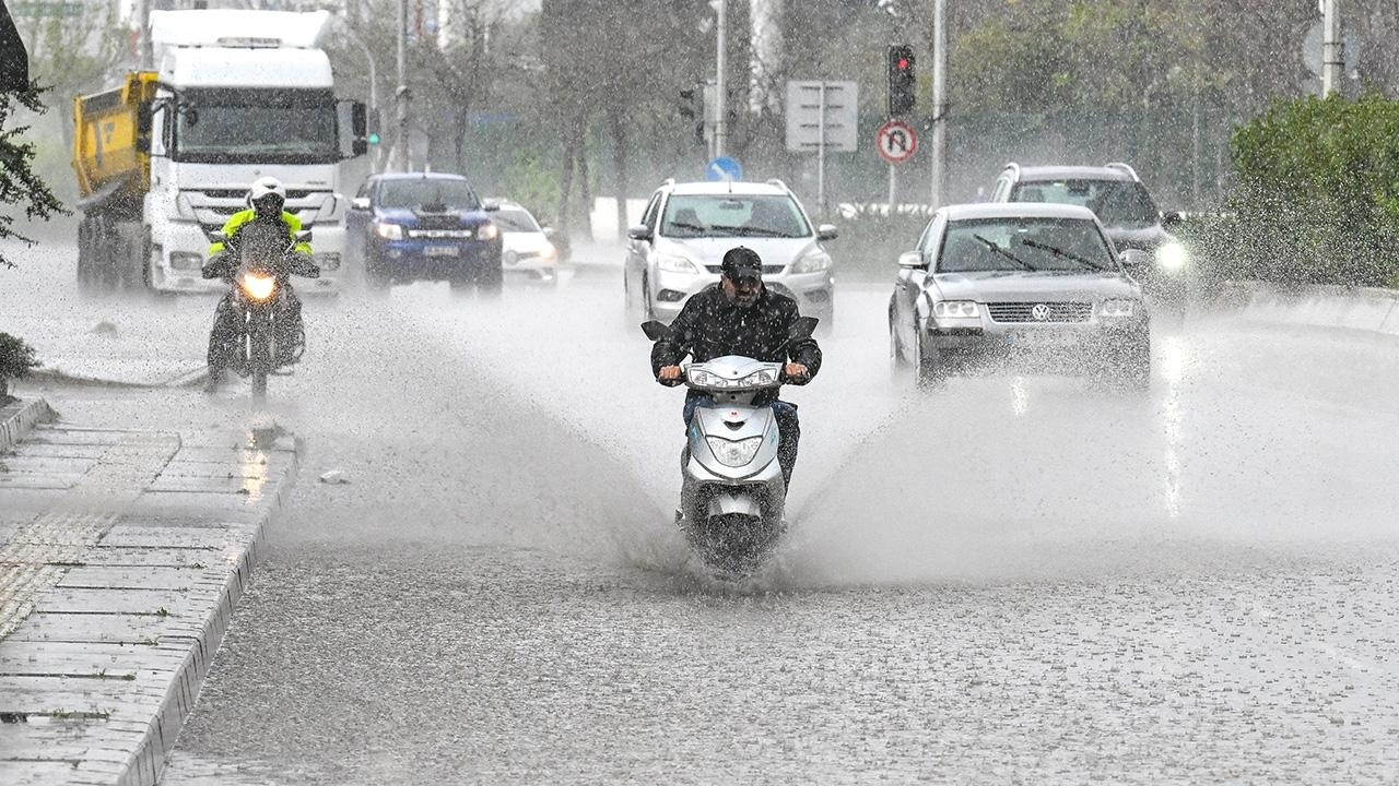 Meteoroloji'den 9 Şehir İçin şiddetli yağış Uyarısı