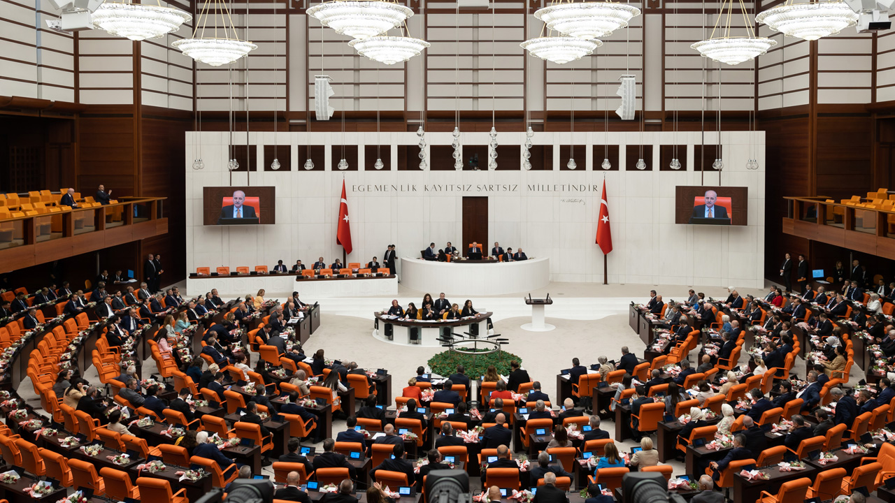 TBMM Yoğun Bir Haftaya Başlıyor: 9. Yargı Paketi ve Kripto Varlık Düzenlemeleri Gündemde