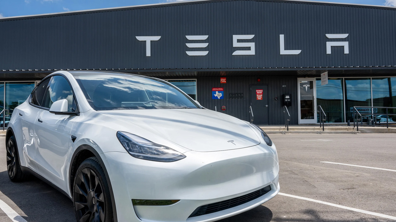 Elektrikli Araç Satışlarında Herkes Kazanıyor: Tesla İçin Aynı Şey Geçerli Değil!