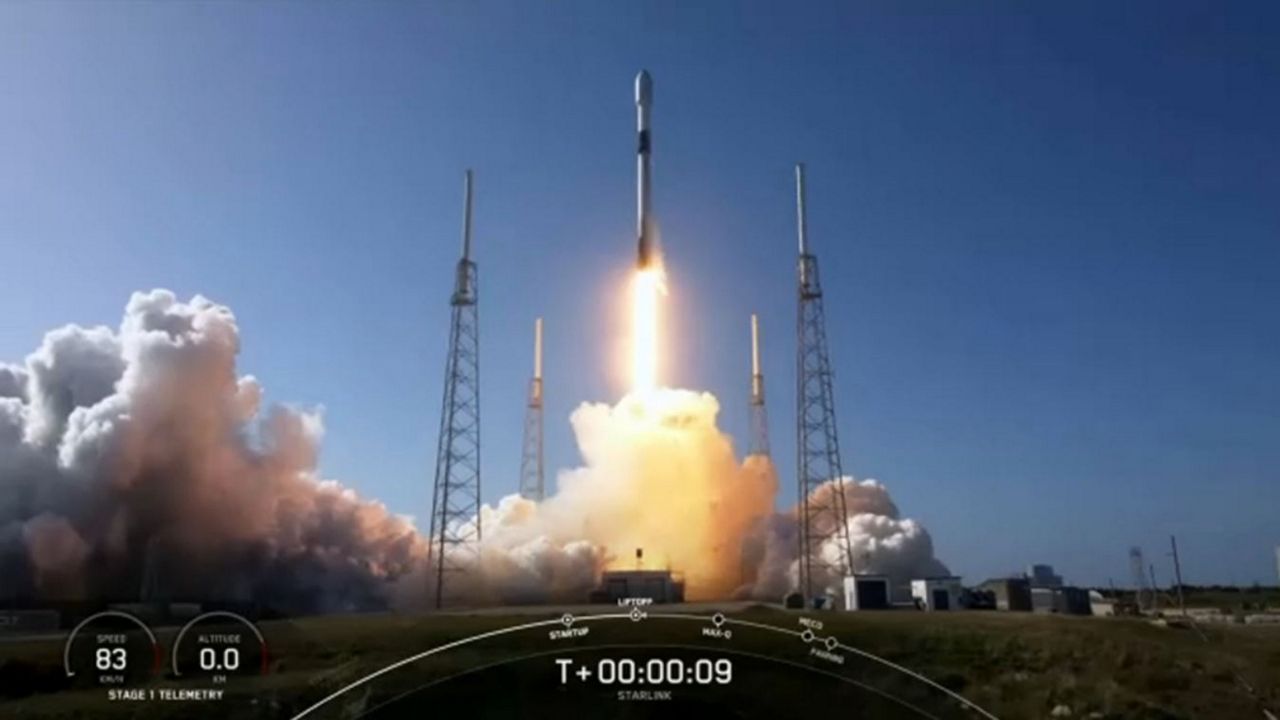 falcon 9 roket