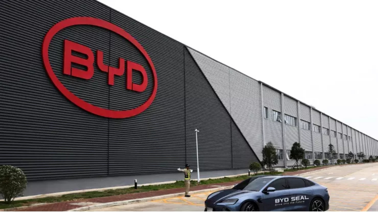 BYD, Türkiye'ye 1 Milyar Dolarlık Yatırım Yapacak