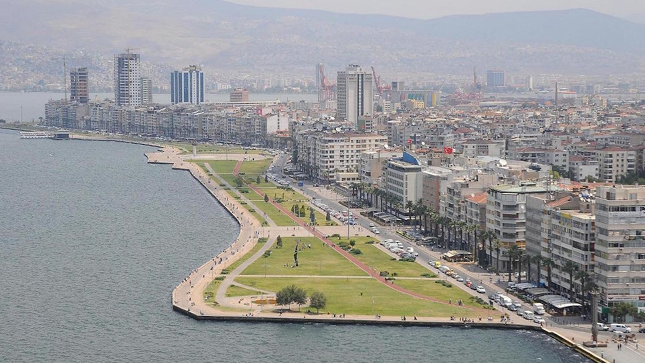 İzmir İçin Korkutan Uyarı: Her Yıl 1.5 cm Çöküyor!