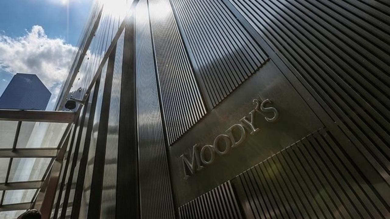 Moody's, Türkiye'nin Kredi Notunu İki Kademe Yükseltti