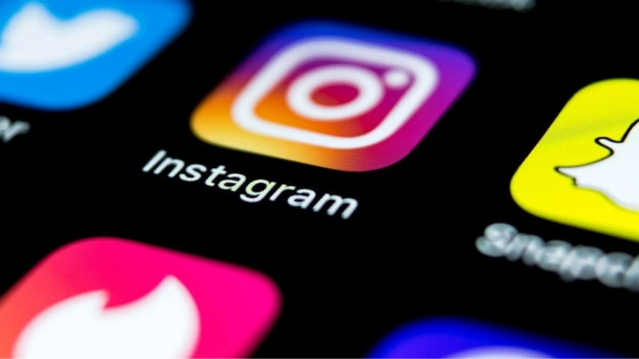 Instagram, Türkiye'de Devam Eden Erişim Engeli Ortasında Karusel Paylaşım Sınırını 20'ye Çıkardı