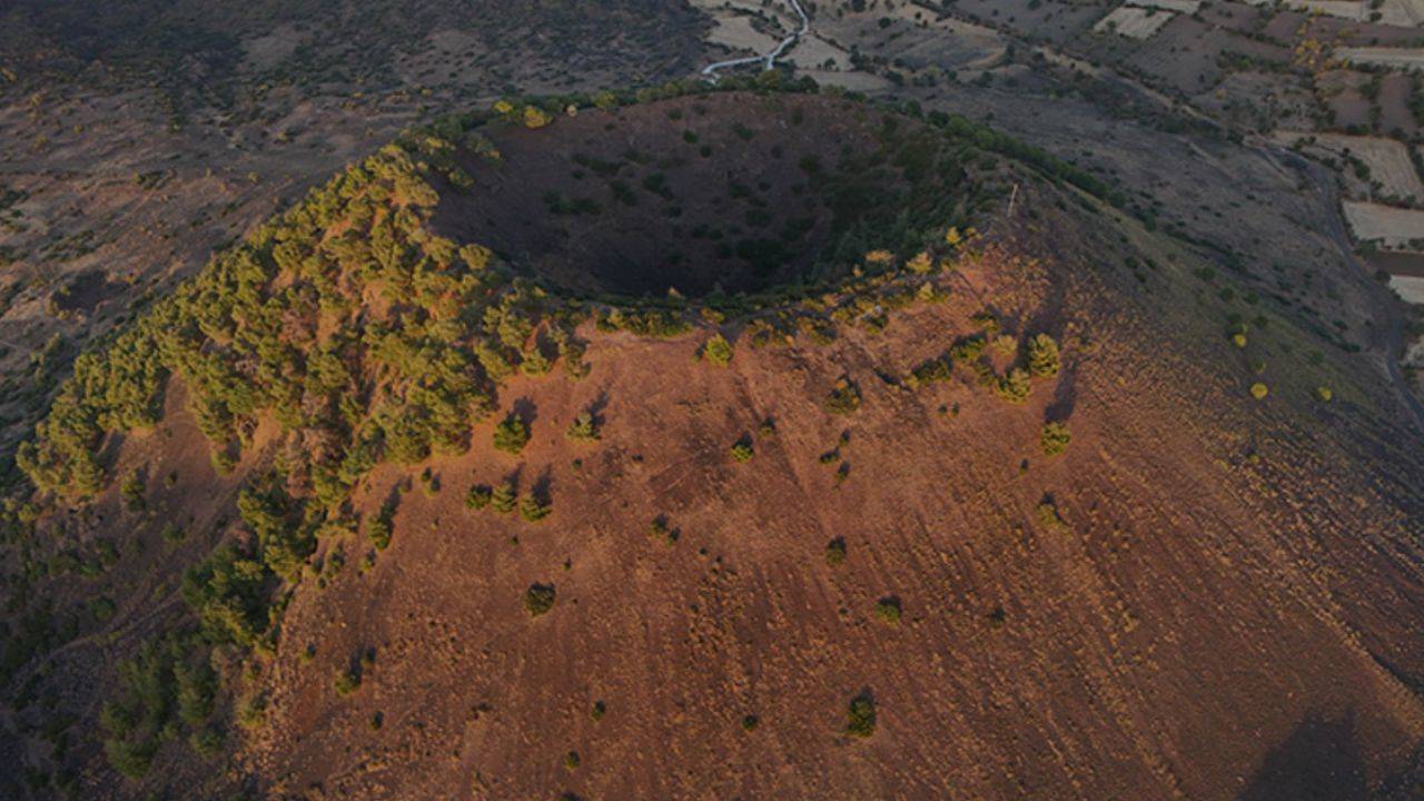 Manisa'da Bulunan Magma, Yanardağ Patlaması Riskini Artırıyor