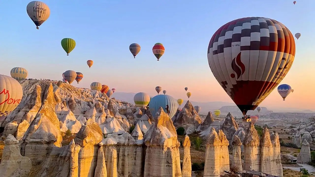 Türkiye’de 2024 Turizm Gelirleri Yeni Rekora Ulaştı